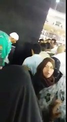 Man tries to set himself alight in front of Kaaba