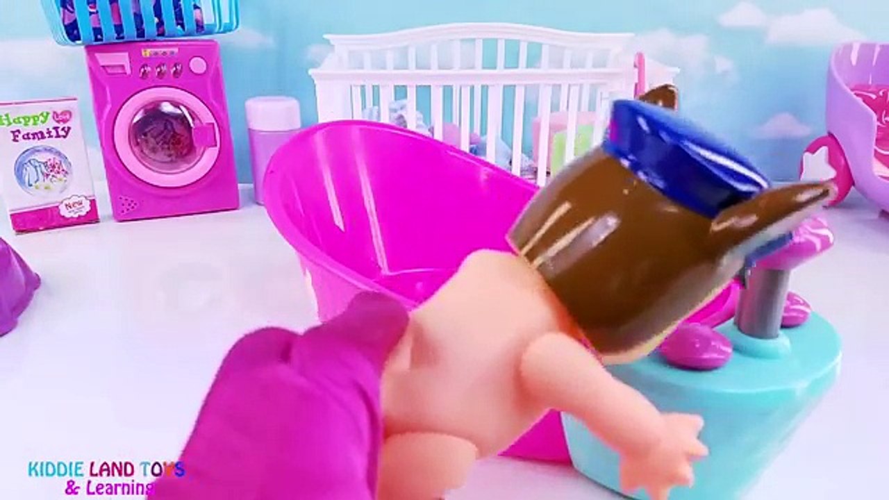 Paw Patrol Baby Doll Bath Paint Bath Time Potty Training Bedtime Fun Learn Colors Pretend Play Video