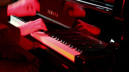 スカルラッティ Alexandre THARAUD - Scarlatti, Sonate K141 pour piano