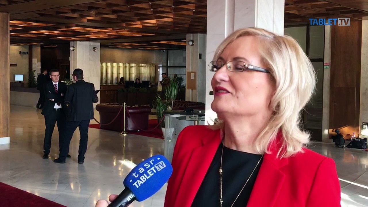 ZÁZNAM: Poslankyňa E. Smolíková o schválených zmenách v školstve
