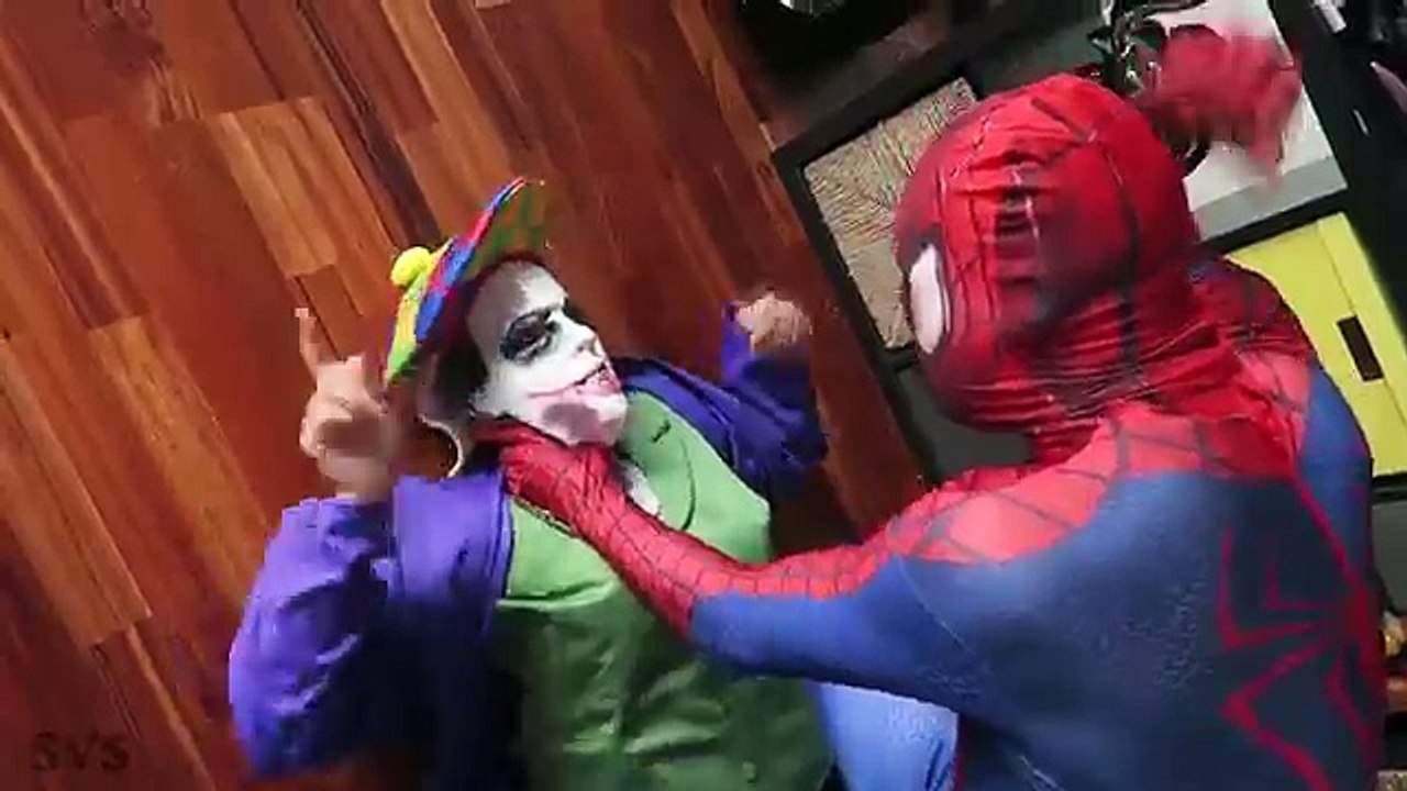 UGLY FROZEN ELSA vs JOKER! Elsa Gets Giant Ears! w/ Spiderman vs Maleficent - Superhero Real Life