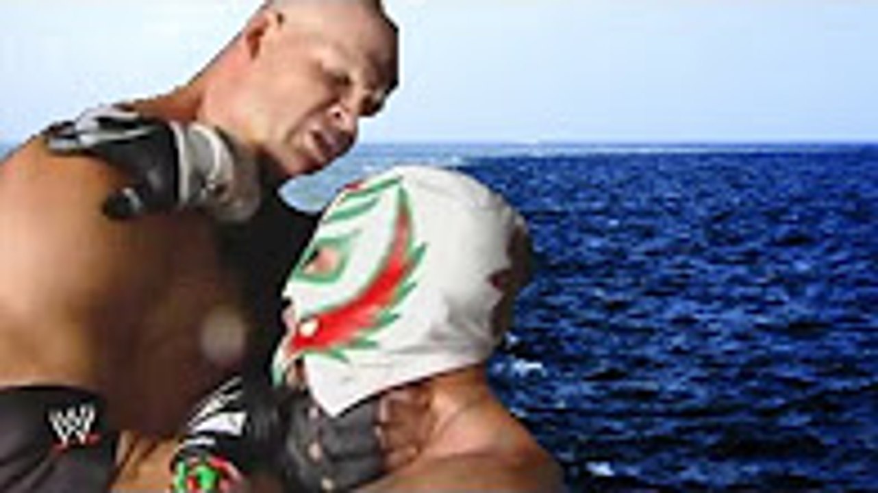 WWE Kane almost DROWNS Rey Mysterio | Rey Mysterio almost dies in water