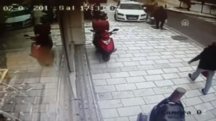 Yanan Lpg'li Otomobili Vatandaş Söndürdü