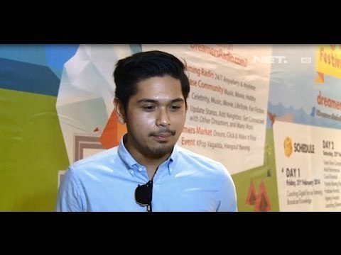 Entertainment News - Petra Sihombing belajar alat musik Terompet