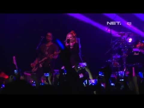 Entertainment News-Kemeriahan konser Avril Lavigne