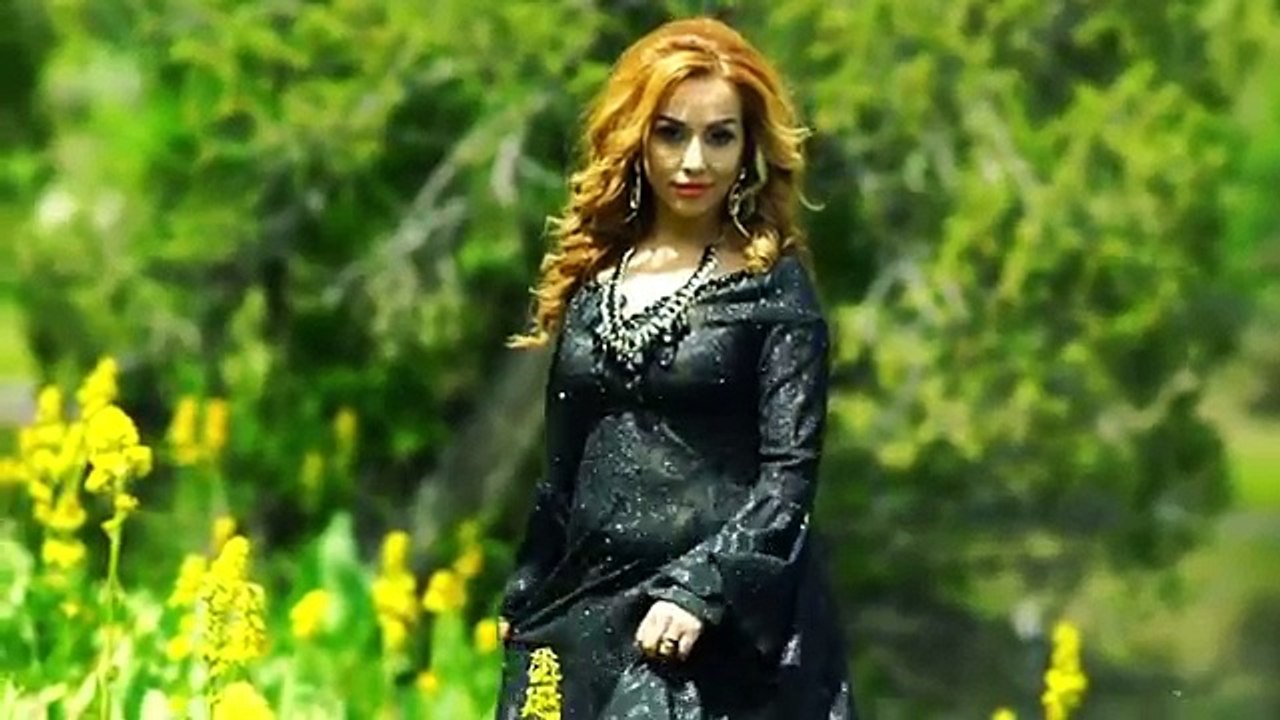 Mahira_Tahiri_-_Labkhand video_2016__ماهره_طاهری_-_آهنگ_جدید