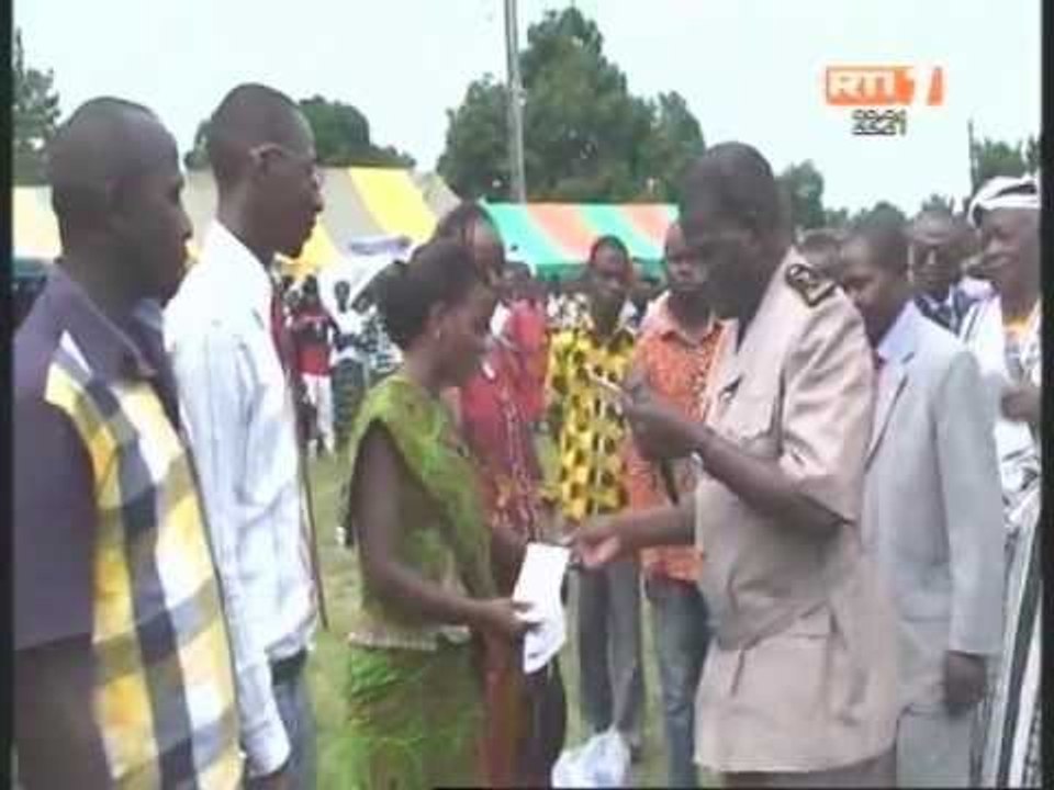 Le conseil général de Man a remis une ambulance au centre de santé urbain de Sangouiné