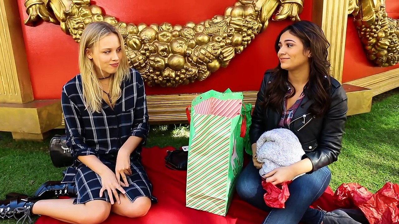 Awkward Holiday Moments _ Bethany Mota-bI0ZyQzaUVw