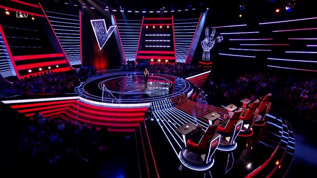 Sir Tom Charms Lucy Kane Onto #TeamTom _ The Voice UK 2017-njeJ8-oxwGE