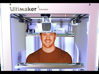 $5,000 3D Printer with MAGIC dissolving plastic!