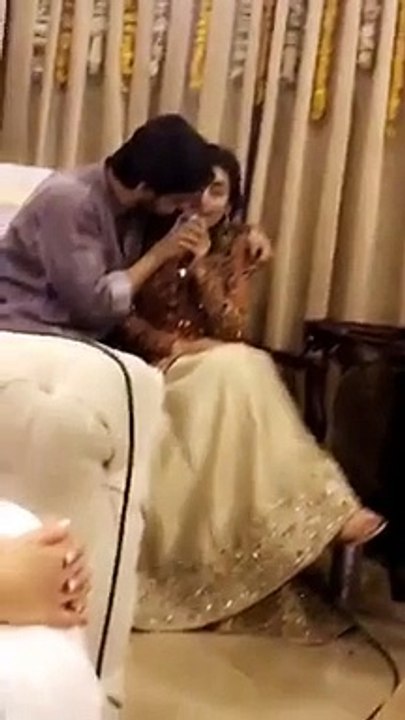 Urwa and Farhan singing