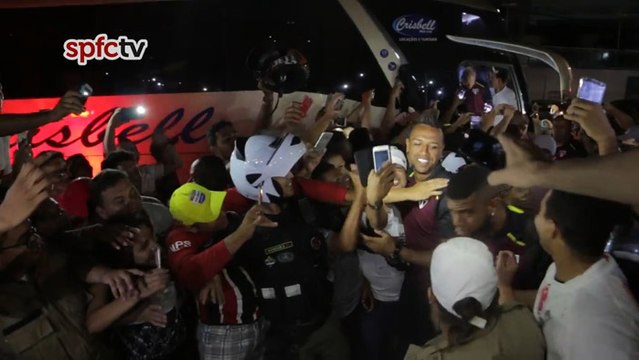 Viagem do São Paulo tem encontro com França e recepção calorosa em São Luiz