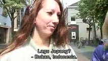 Ngamen Lagu Indonesia di Negeri Belanda - Nederlandse Zanger Zingt Indonesische Liedjes
