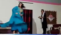 Neelam Gul & Ismail Shahid Dance on Pashto Song