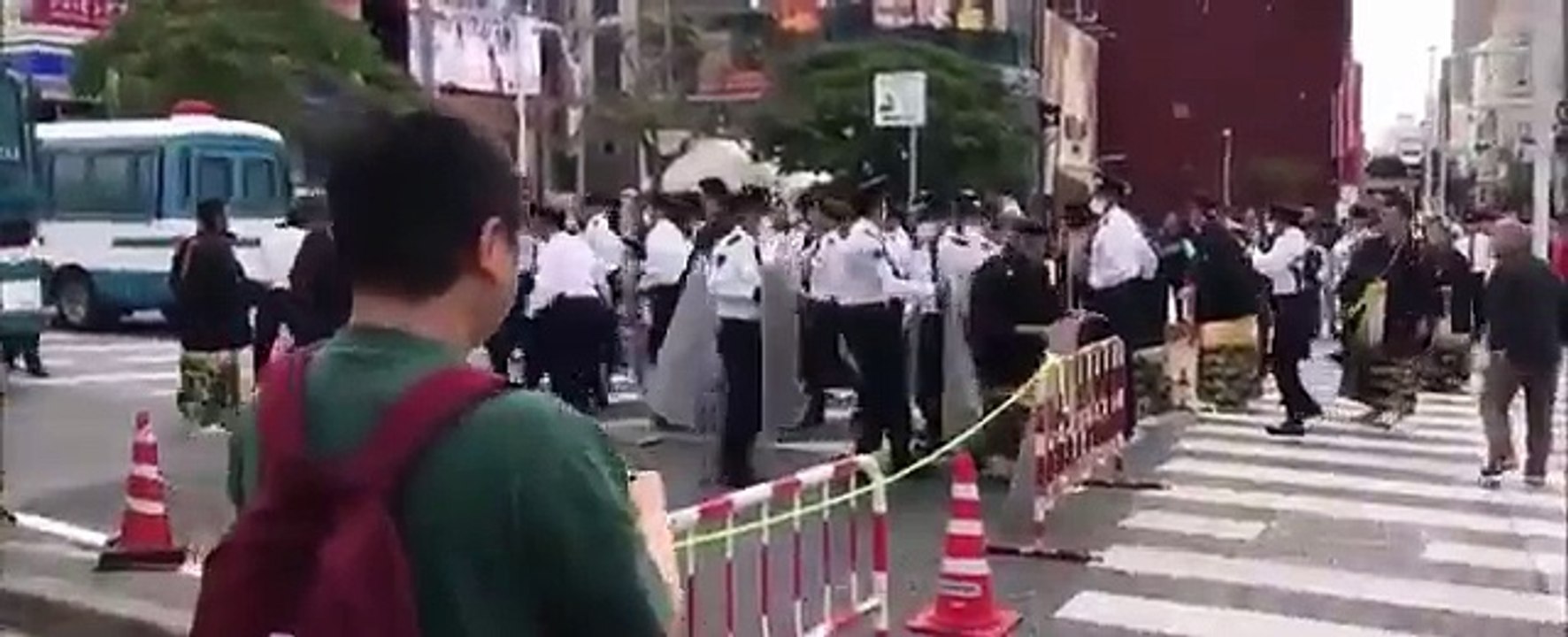 【沖縄成人式】大乱闘の末、補導される新成人【2017年】
