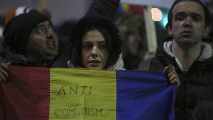 Presidente romeno dá razão a manifestantes mas rejeita eleições antecipadas