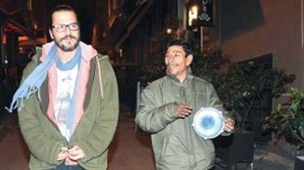 Mehmet Günsür, "Gönlümden Bu Kadar Koptu" Deyip 150 TL Verdi