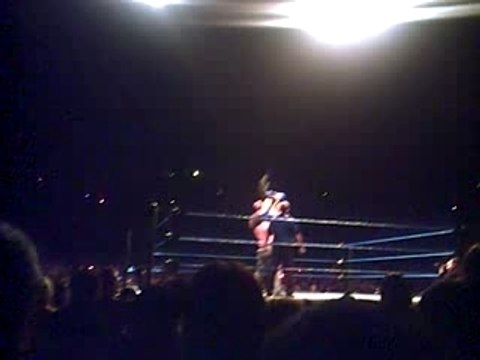 WWE SMACKDOWN LIVE TOUR BERCY KENNY VS PALUMBO 3
