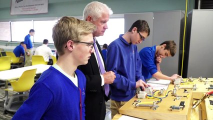 Betsy DeVos, une partisane de "l'école libre" à l'éducation