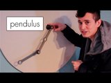 Guy Creates an Awe-Inspiring Pendulum Display