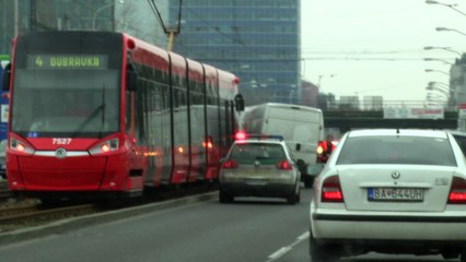 HAVÁRIA ELEKTRIČKA AUTO 8 FEBRUÁRA 2017