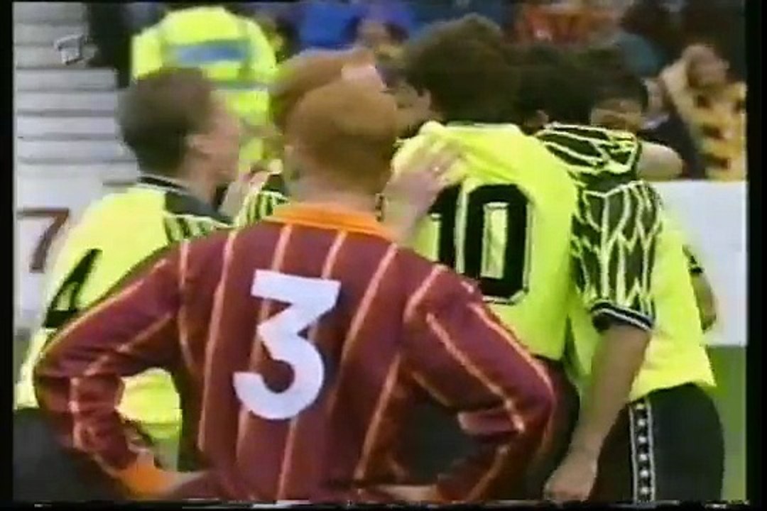 28.09.1994 - 1994-1995 UEFA Cup 1st Round 2nd Leg Motherwell FC 0-2 Borussia Dortmund