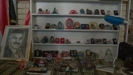 هذا الصباح- نقش الخط العربي على الحصى