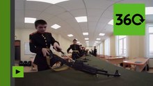 A quoi ressemble la vie quotidienne des étudiants d’une école militaire en Russie ? (PANORAMIQUE)