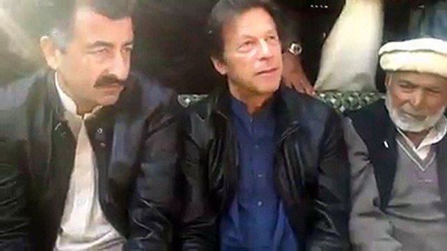 نوازشریف کی کتاب کا نام کیا ہونا چاہئیے تھا...سنیں عمران خان کی زبانی