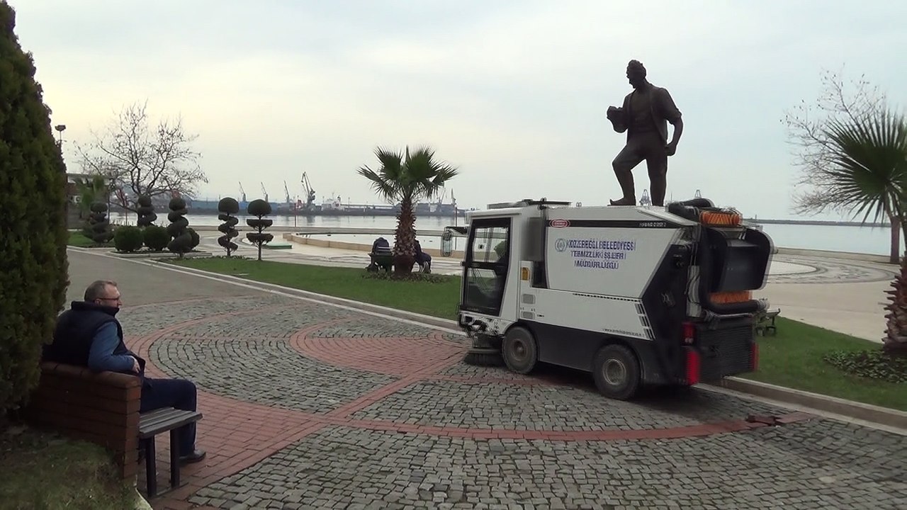 www.ereglionder.com.tr eregli uzunmehmet heykel madenci