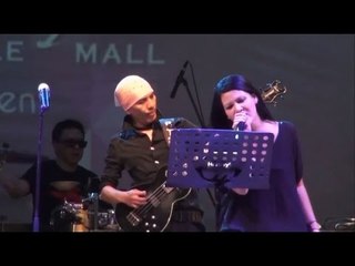 Persahabatan Melanie Subono dan Yuke Sampurna