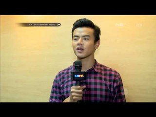 Download Video: Dion Wiyoko Hobi Foto dengan Handphone