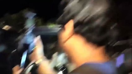 Anushka Sharma Kissing Virat Kohli In Car At Airport