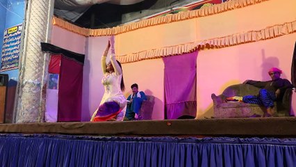 Wafa Ali - Punjabi Mujra Stage Dance