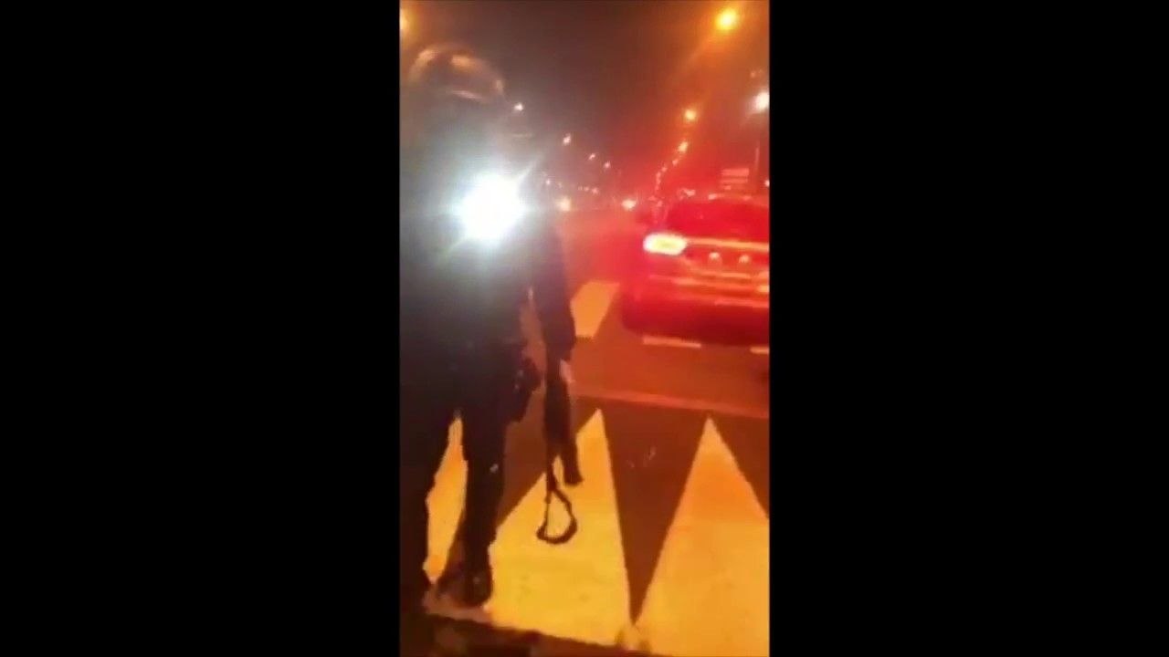 Un policier à Aulnay-sous-Bois « Fais voir ton téléphone ou je t'allume ! »