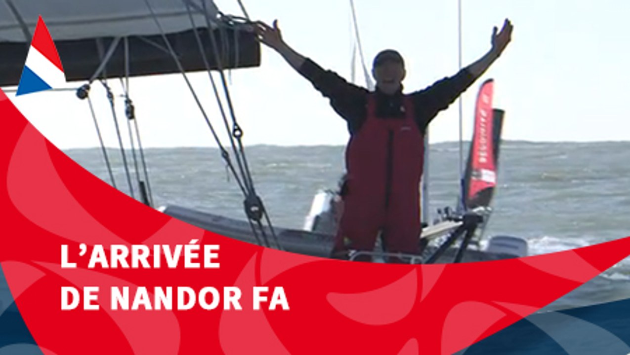 J94 : L'arrivée de Nandor Fa aux Sables d'Olonne / Vendée Globe