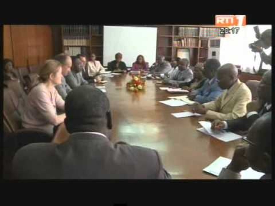 Le ministre de la justice auprès du 1er ministre a reçu une délégation de la Banque Mondiale