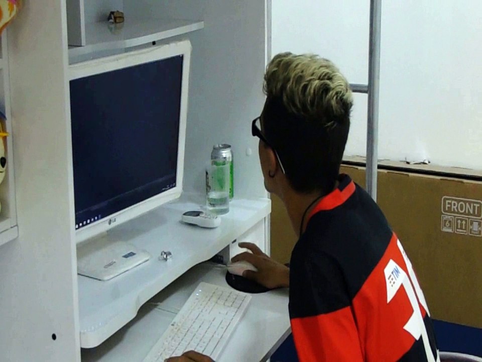 RACISMO! (FT. SEM CREATIVITY)