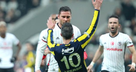 Dusko Tosic: Van Persie Eşim Başta Olmak Üzere Aileme Küfür Etti