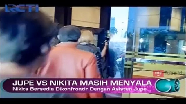 Selang Infus di Tangan, Jupe Hadir dalam Rekontruksi Kasusnya dengan Nikita Mirzani