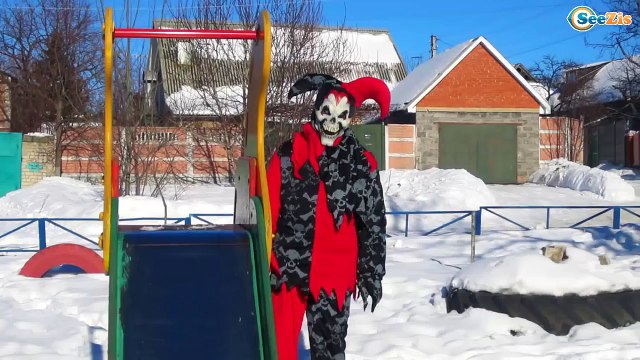 Страшный Клоун Преследует Игорька Scary Killer Clown КИЛЛЕР КЛОУН Видео для детей-q4VWlhvpa9Q