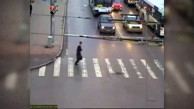 5 NEAR DEATH EXPERIENCES CAUGHT ON CAMERA!-uTDpbgqpcuk