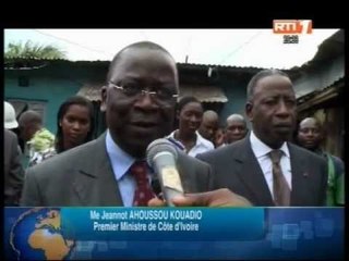 Le 1er ministre et le ministre de l'énergie lancent le projet de lampes basse consommation