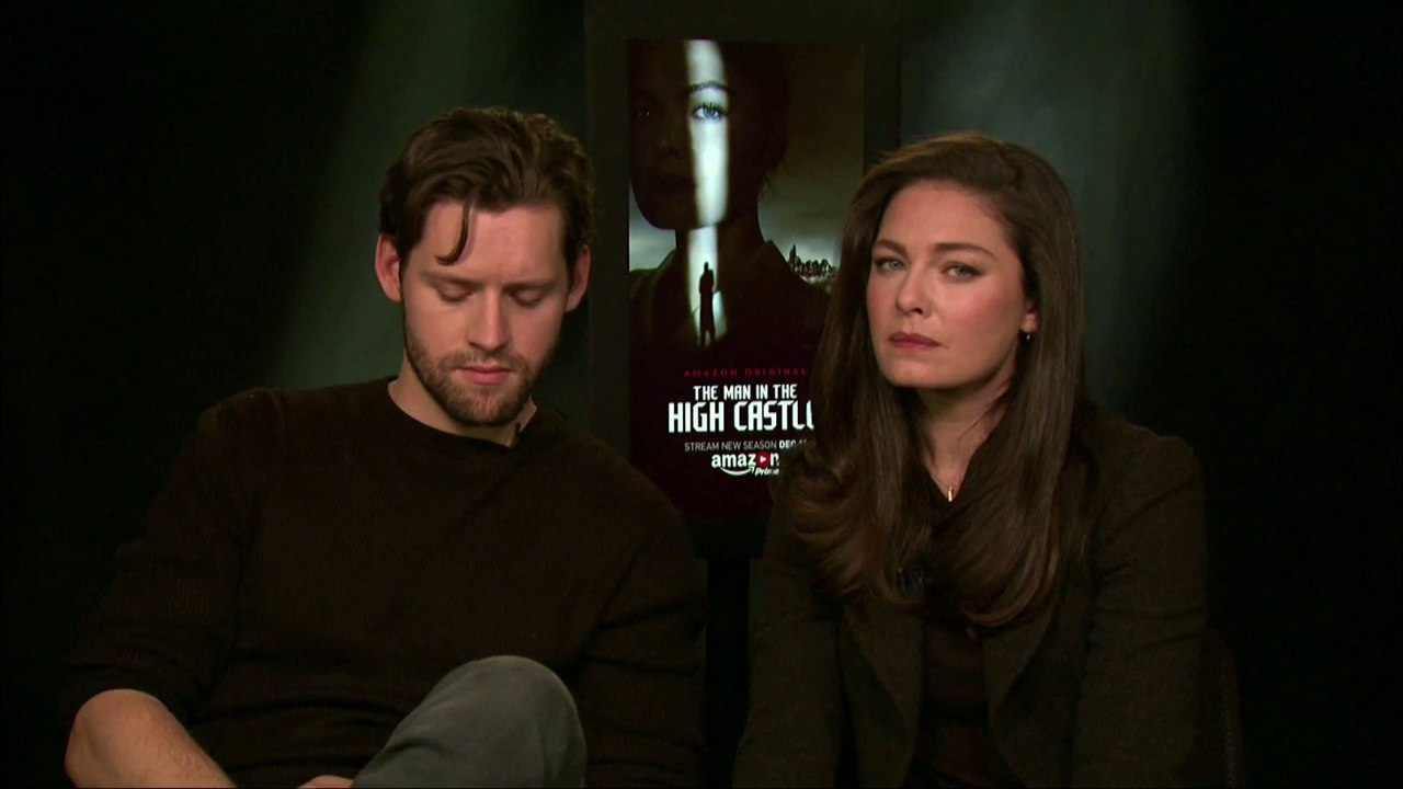 Luke Kleintank & Alexa Davalos - The Man In The High Castle [Amazon-S2]