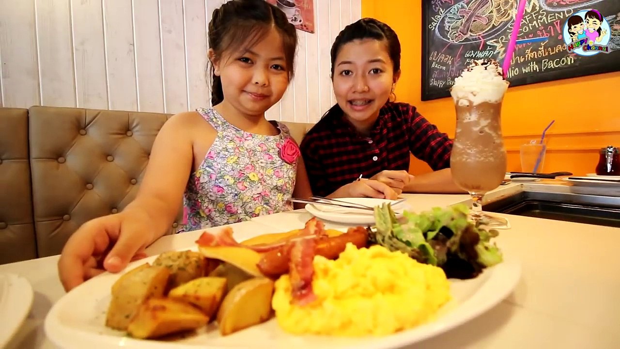 ทานอาหารอร่อย ทำแพนเค้กแสนสนุกที่ Slappy Cakes พี่ฟิล์ม น้องฟิวส์ Happy Channel-tf1m3eEqX3k