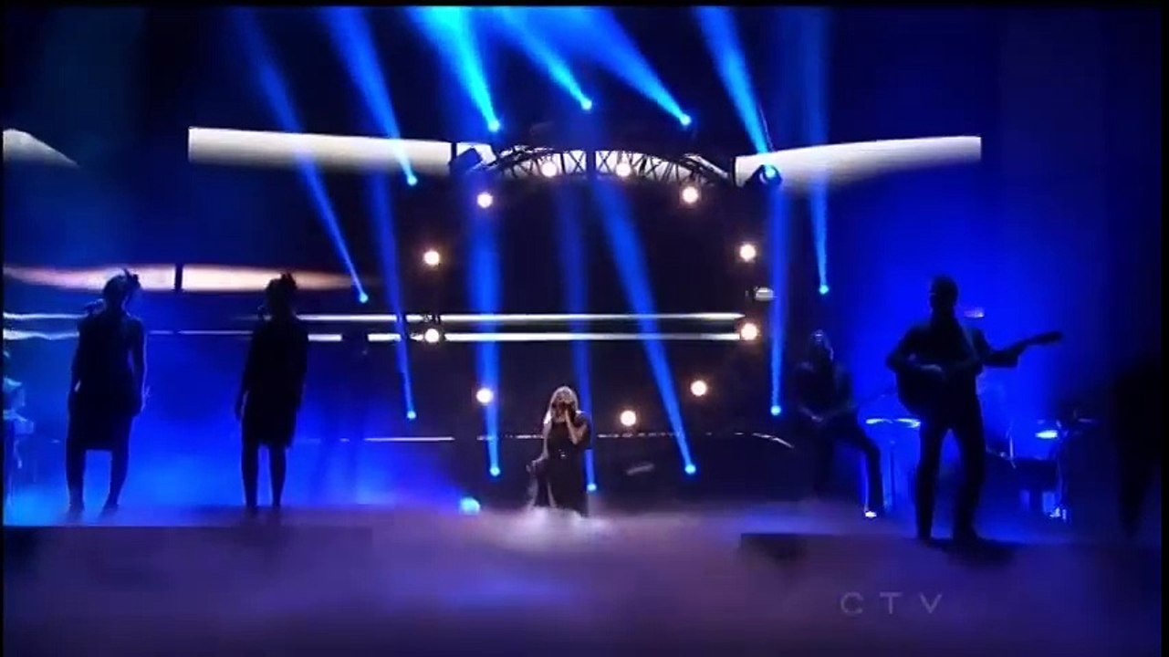 Carrie Underwood - Two Black Cadillacs (LIVE AMA 2012)