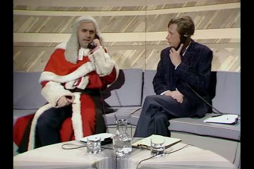 Alexei Sayle's Stuff S01E03 - Cartesian Dualism For The Fuller Figure