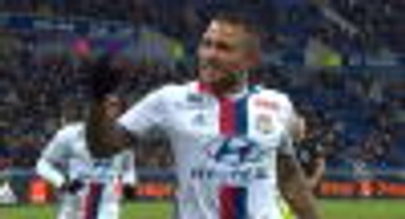 Lyon's Depay 'progressing' after Man United freeze out