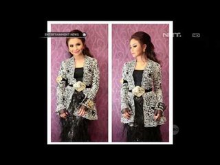 Koleksi baju panggung Rossa