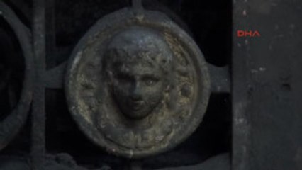 Samsun Tescilli Tarihi Eser Olan Demir Kapıda 'Meryem Ana' Işlemesi